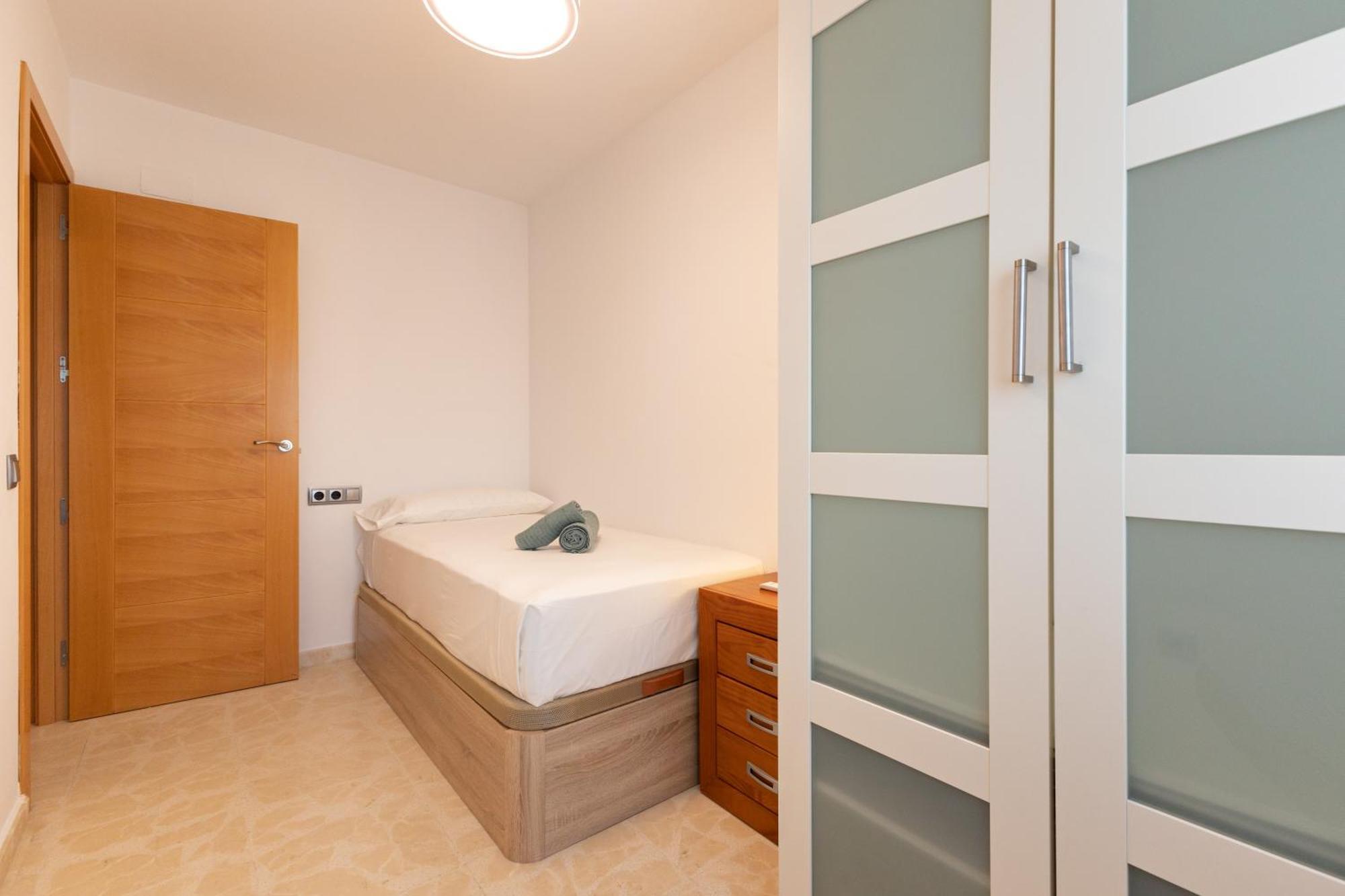 Charming 3 Bedroom Apartment At Triana Center By Oui Seville Exterior photo