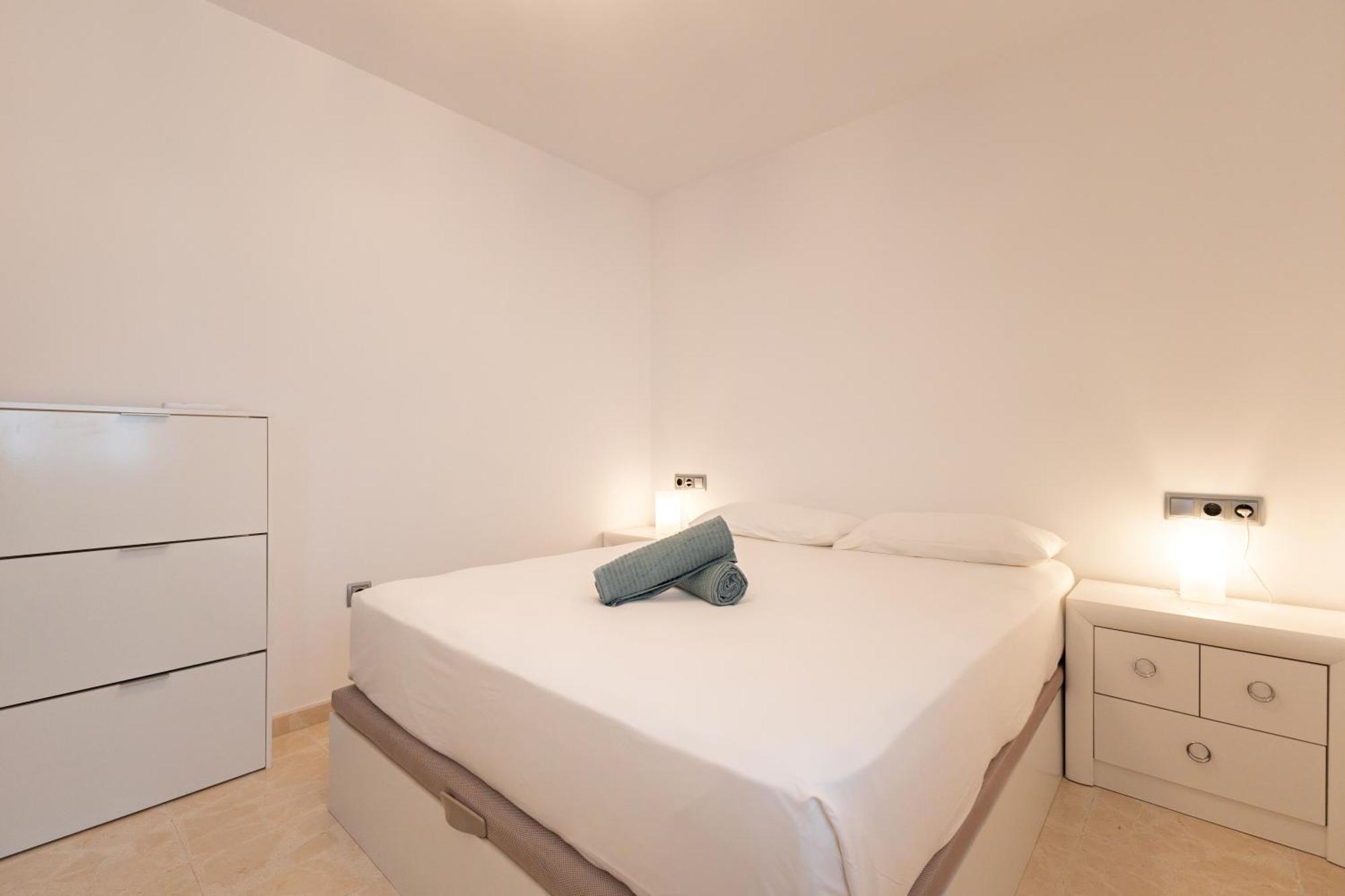 Charming 3 Bedroom Apartment At Triana Center By Oui Seville Exterior photo